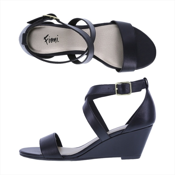 fioni princess wedge